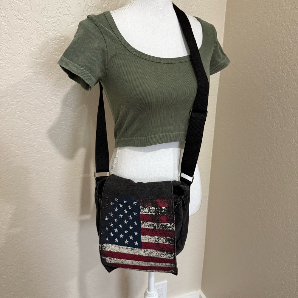 Robin Ruth Distressed USA Flag Messenger Cross Body Canvas Bag Charcoal Color